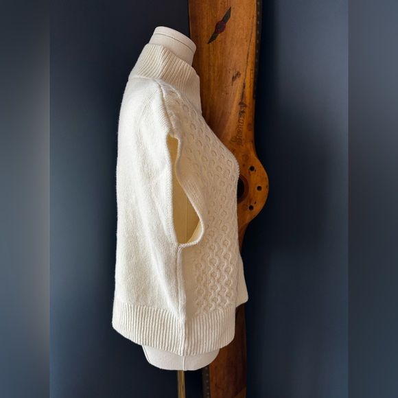 United Colors of Benetton wool sweater. Size XS-S - Picture 4 of 9